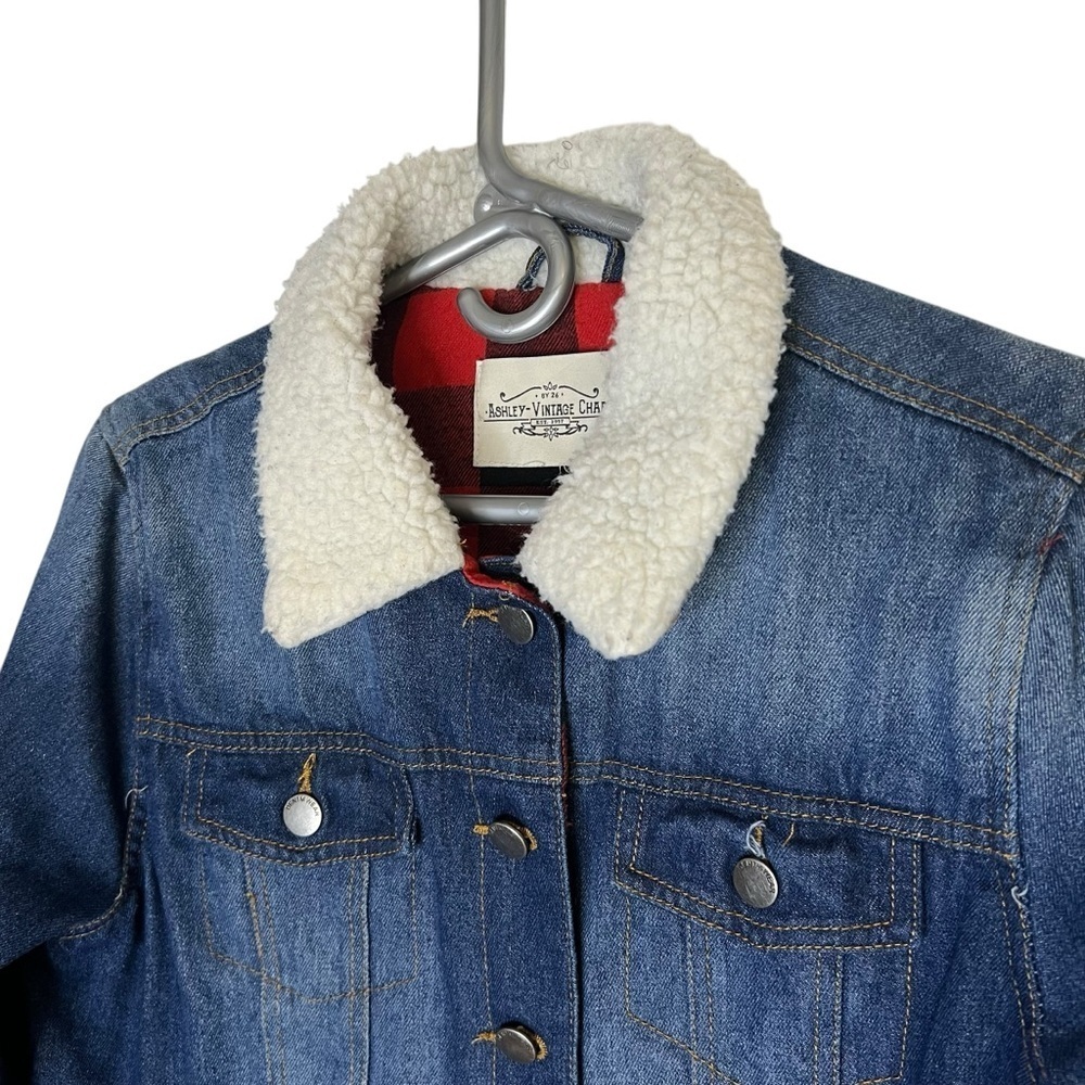 Ashley Vintage Charm Sherpa Buffalo Plaid Denim Jacket Size Medium Jeans - Picture 3 of 7